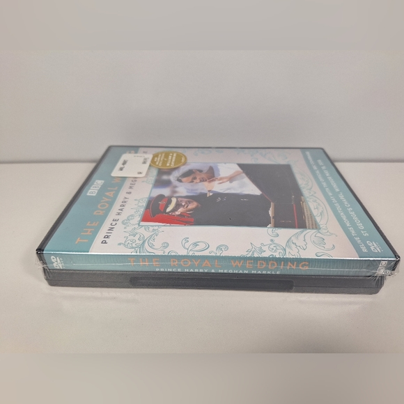 The Royal Wedding William & Catherine and Prince Harry & Meghan Markle DVD New - Picture 5 of 8